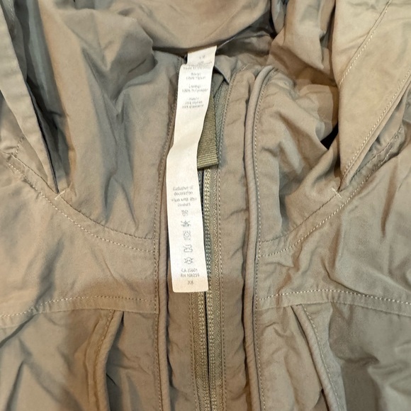Lululemon Always Effortless Jacket - Picture 2 of 10